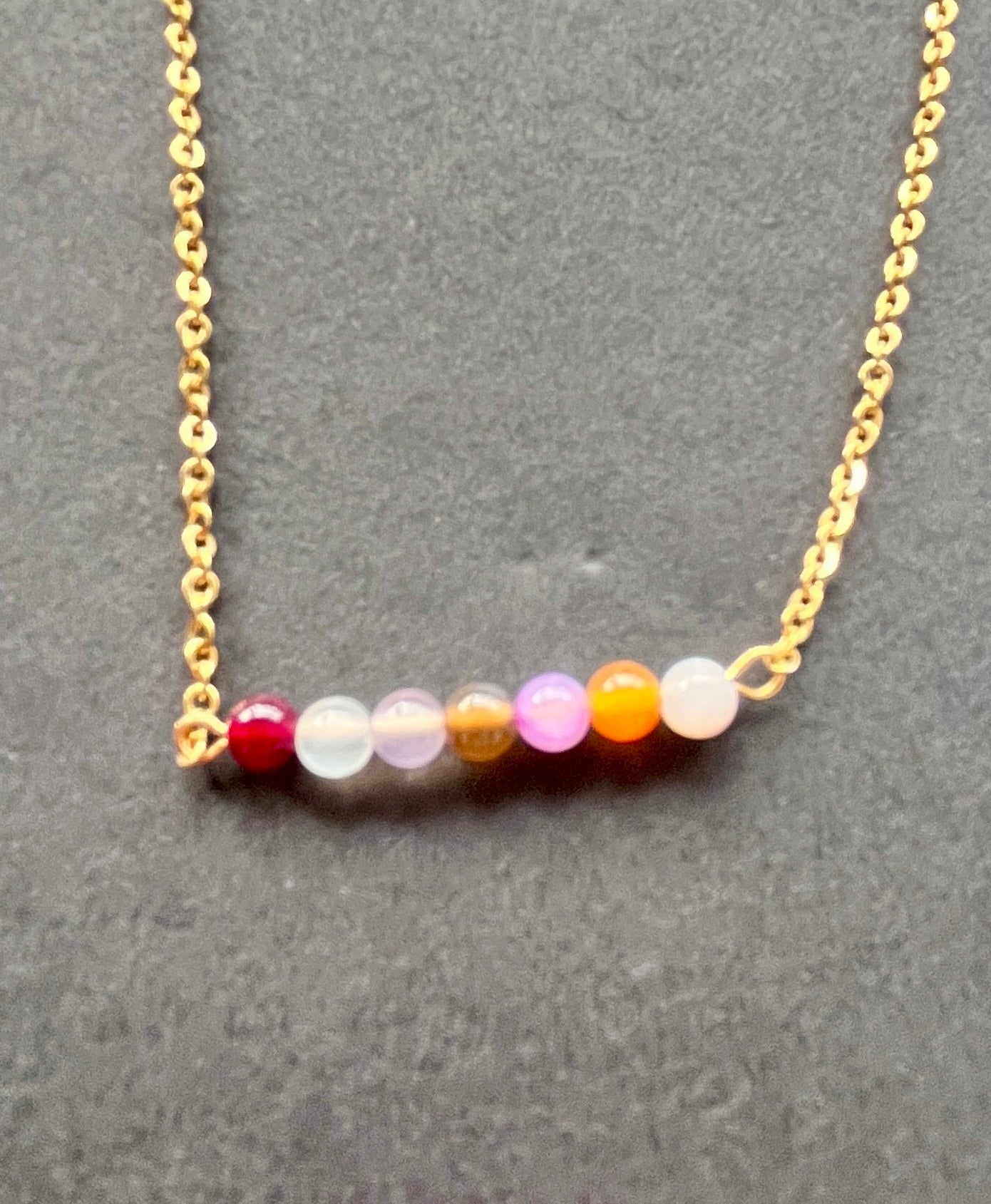 Ketting "Mix van stenen", Goud
